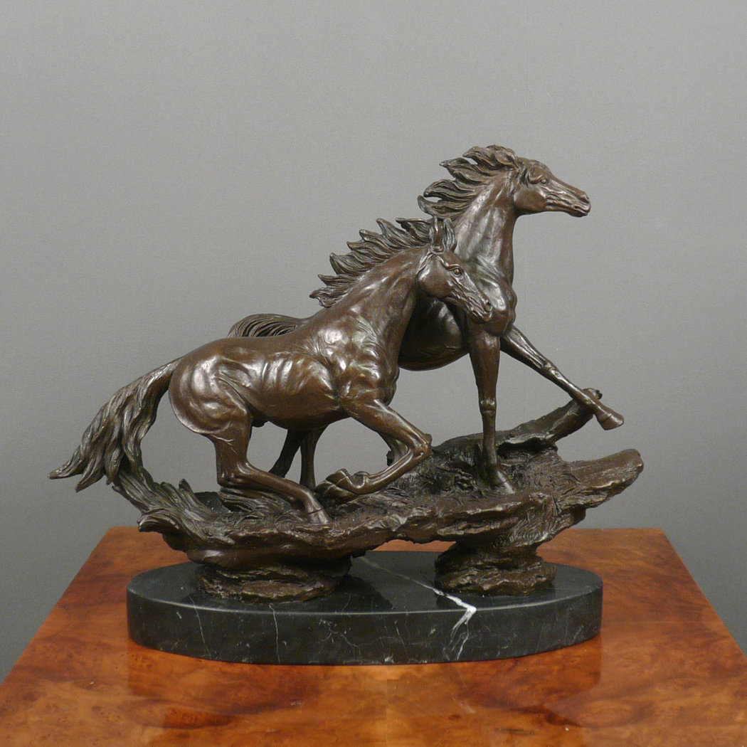 Stallion Horse Bronze Resin Award SculptureTrophy Trolley