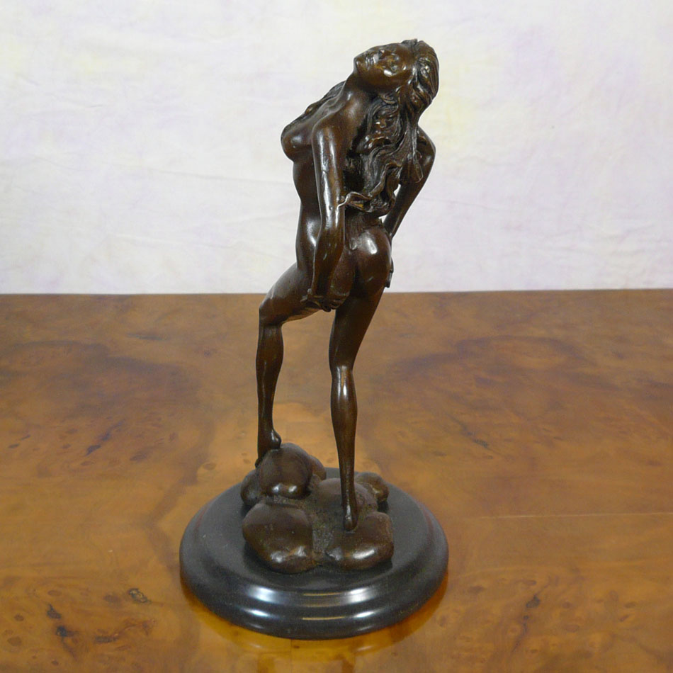Nude Girl on Toilette Bronze Sculpture on Marble Base Statue