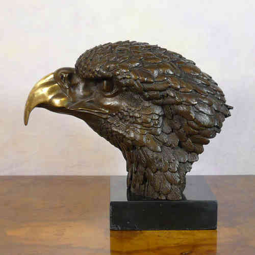 Tête d'aigle sur socle en marbre - Statue en bronze