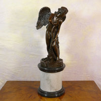 Bronzekindstatuen und -engel