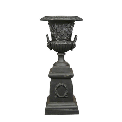 Medici vase in cast iron with its base