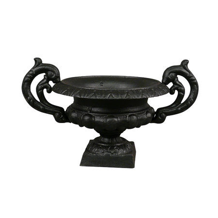 Grande vasque Médicis en fonte avec une forme plate qui dispose de deux belles anses, vase de couleur noir.\\n\\n29/07/2016 12:15