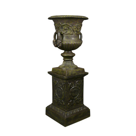 Grand vase Medicis en fonte verte bronze sur sa base.\\n\\n14/07/2016 17:25